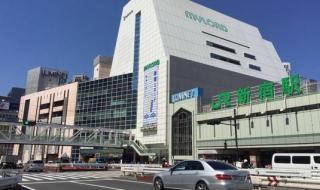 中国第一广告牌亮了 中国第一广告牌亮了