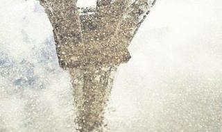 下雨的时候会想你 下雨的时候会想你